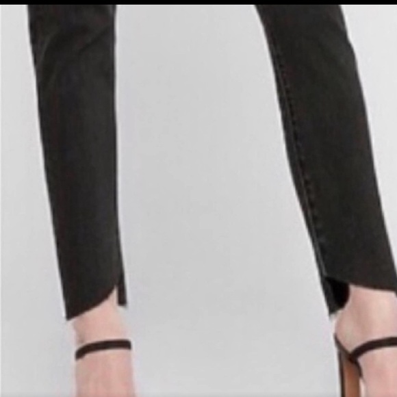 Express Black Slim Ankle Super High Rise Raw Hem Jeans - Picture 2 of 9